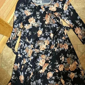 Floral Tie Waist Flowy Navy Blue Dress Size Medium‎